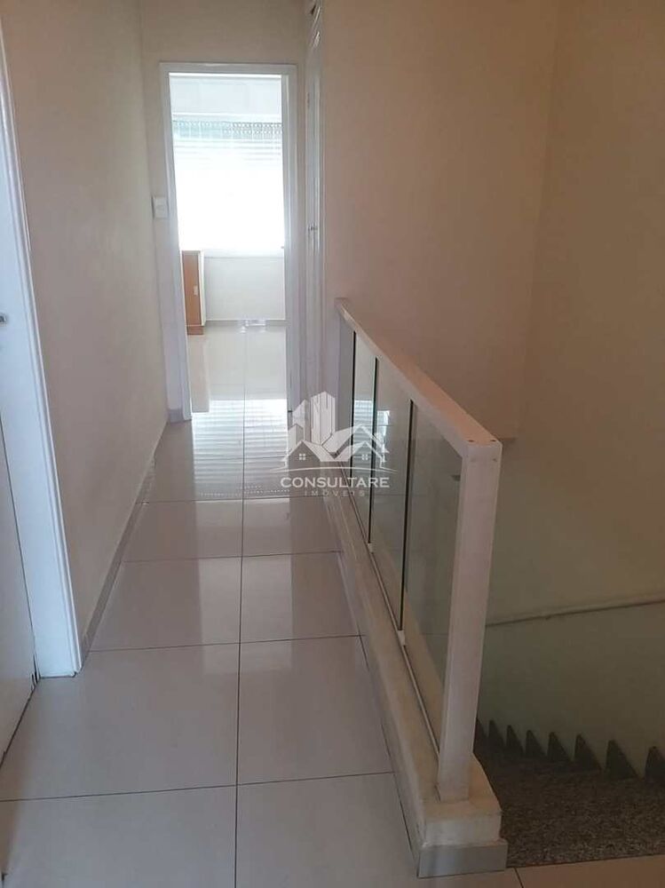 Casa à venda com 3 quartos, 200m² - Foto 5