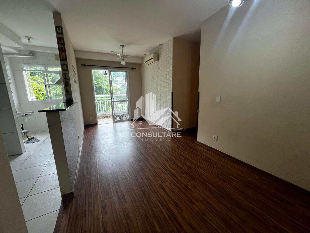 Apartamento à venda com 2 quartos, 62m² - Foto 1