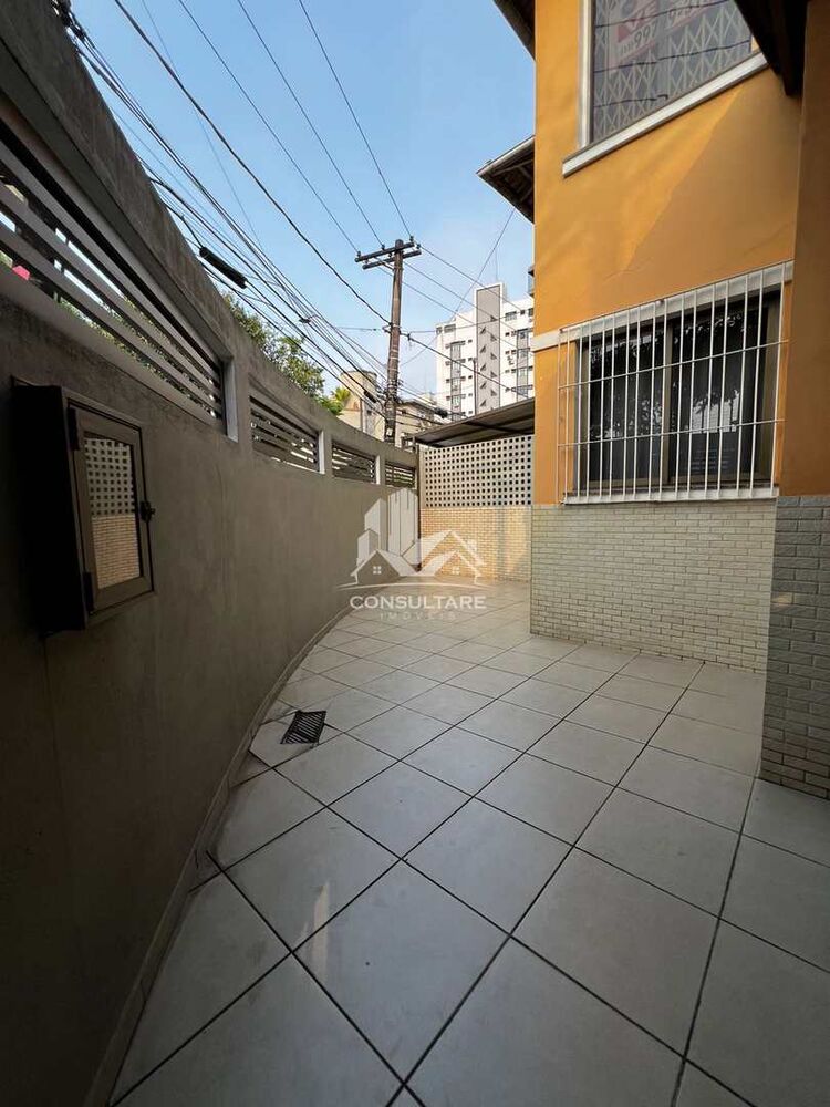 Casa para alugar com 3 quartos, 177m² - Foto 1