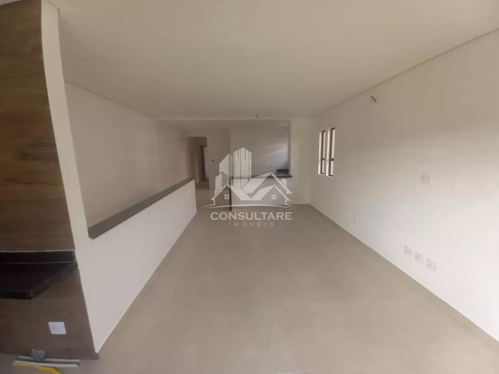 Casa à venda com 2 quartos, 80m² - Foto 3