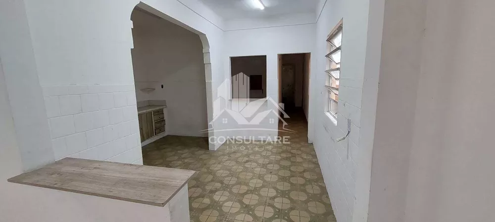 Casa para alugar com 1 quarto, 180m² - Foto 4