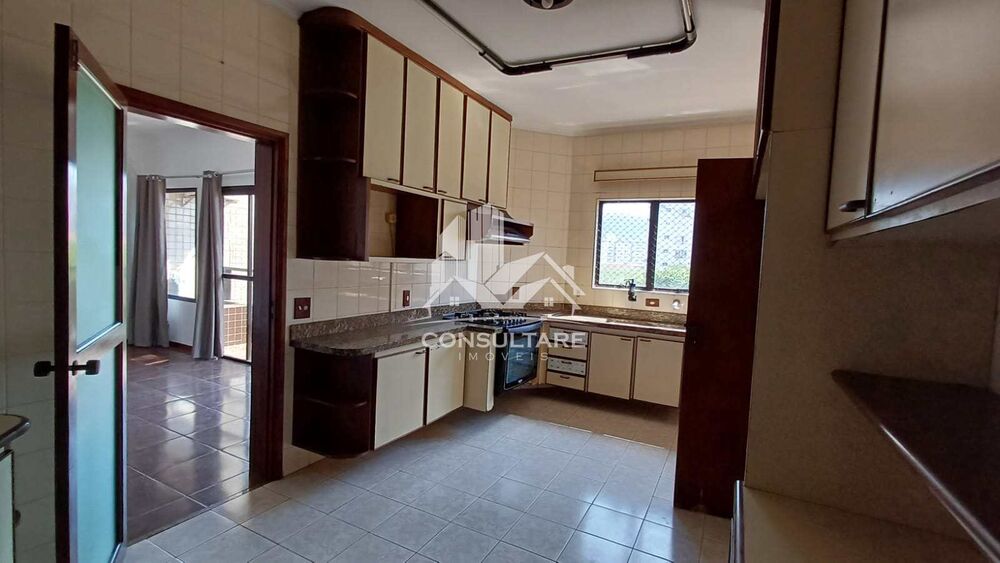 Apartamento, 3 quartos, 140 m² - Foto 1