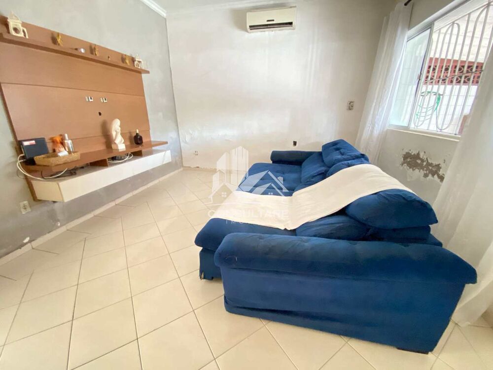 Casa à venda com 4 quartos, 300m² - Foto 1