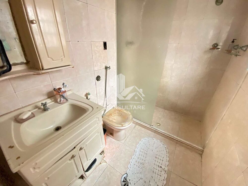 Casa à venda com 4 quartos, 300m² - Foto 4