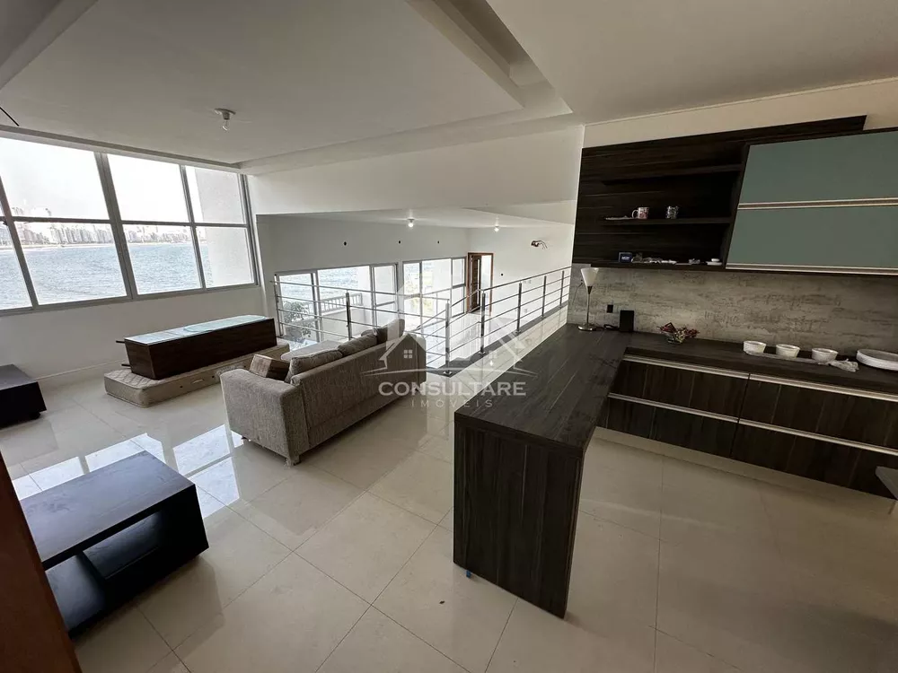 Apartamento à venda com 4 quartos, 235m² - Foto 2