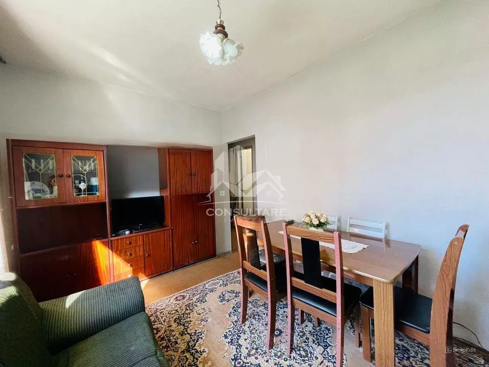 Apartamento à venda com 2 quartos, 80m² - Foto 2