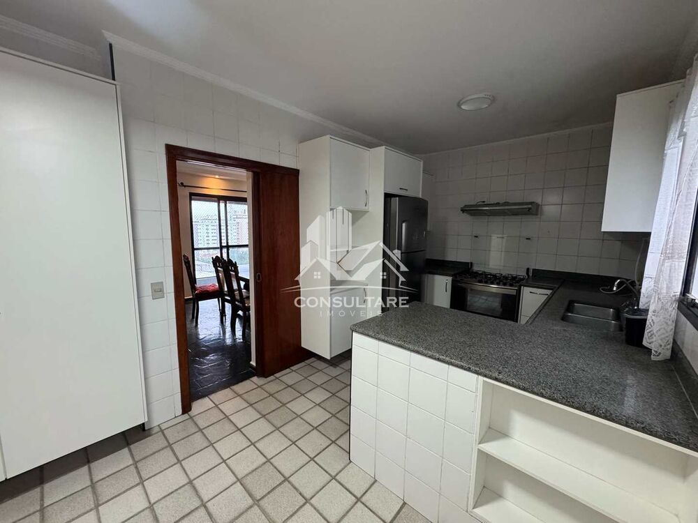 Apartamento, 4 quartos, 196 m² - Foto 2