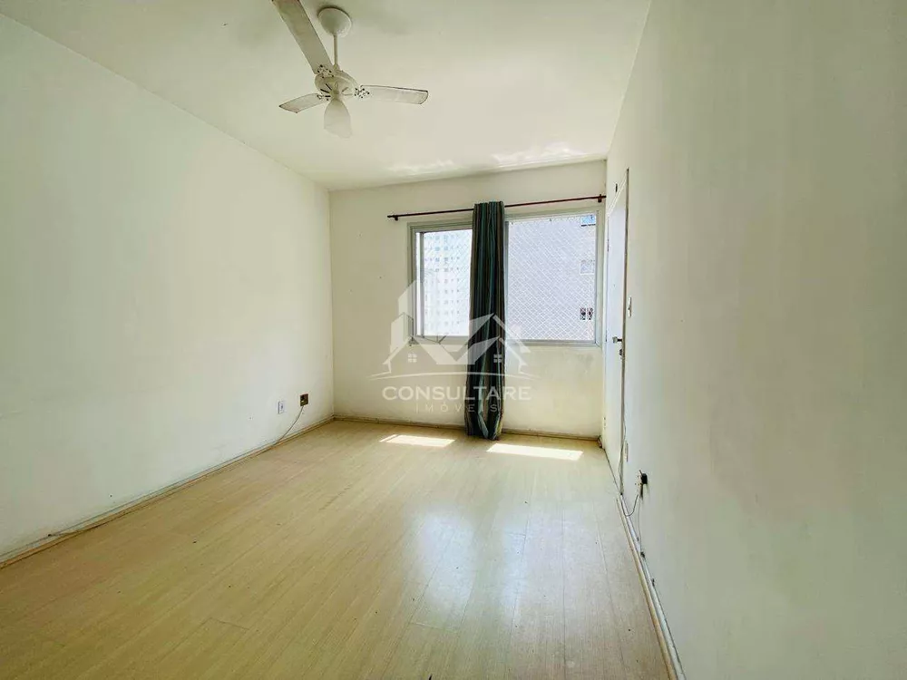 Apartamento à venda com 2 quartos, 75m² - Foto 2