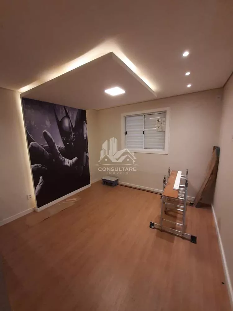 Casa à venda com 5 quartos, 234m² - Foto 2