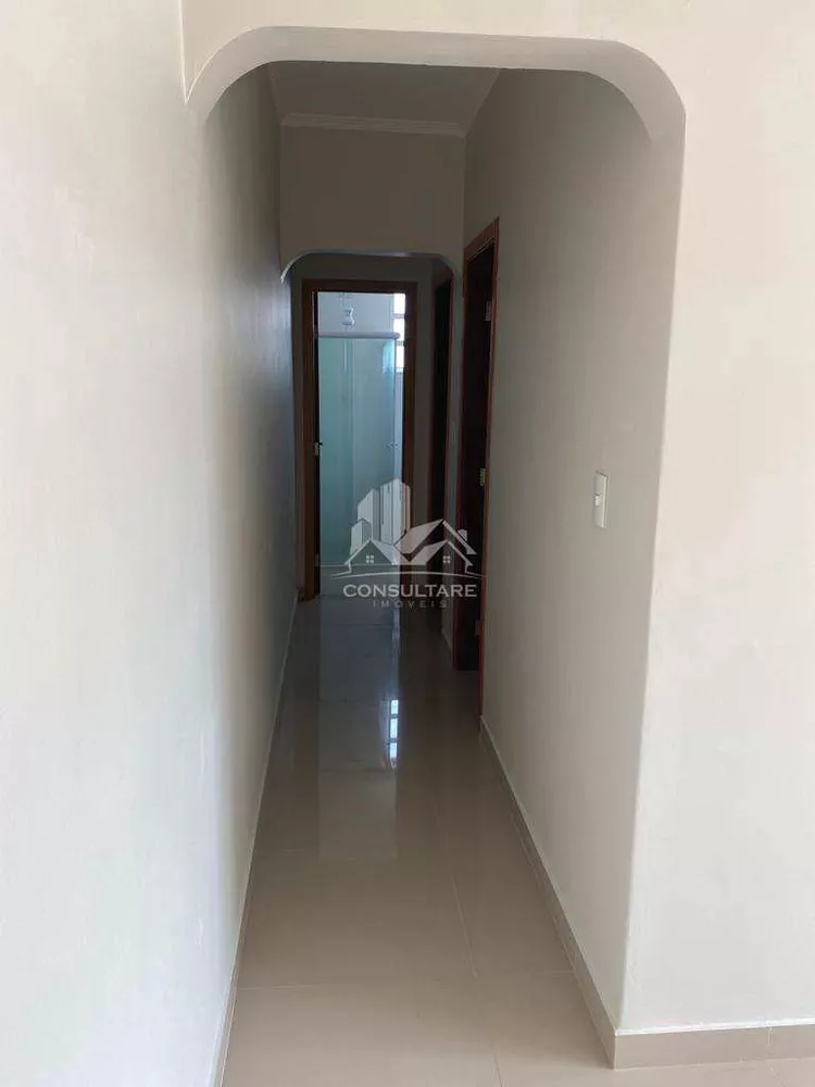 Apartamento à venda com 2 quartos, 67m² - Foto 3