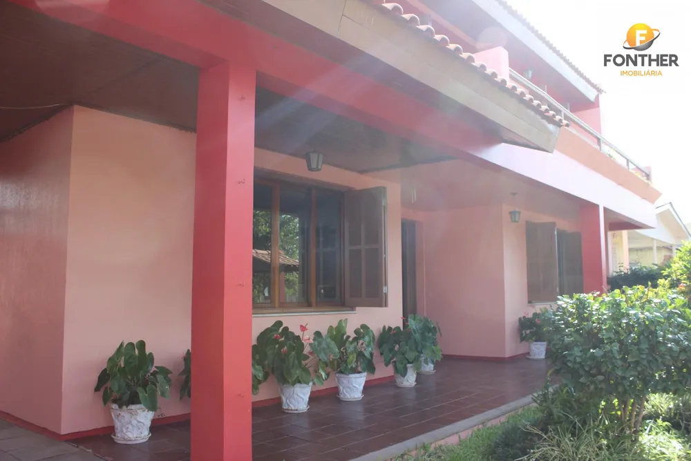 Casa, 4 quartos, 353 m² - Foto 1