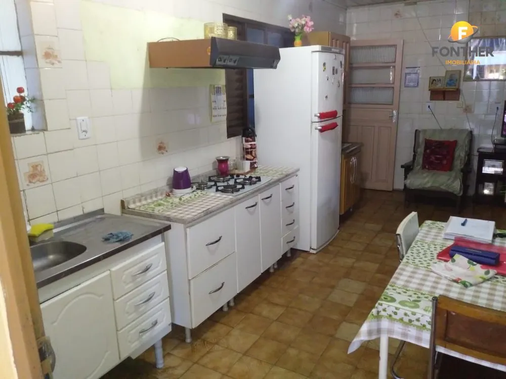 Casa, 5 quartos, 139 m² - Foto 3