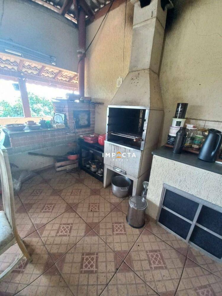 Chácara à venda com 3 quartos, 200m² - Foto 14