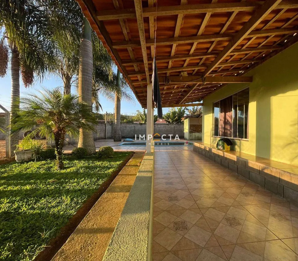 Chácara, 3 quartos, 2200 m² - Foto 2