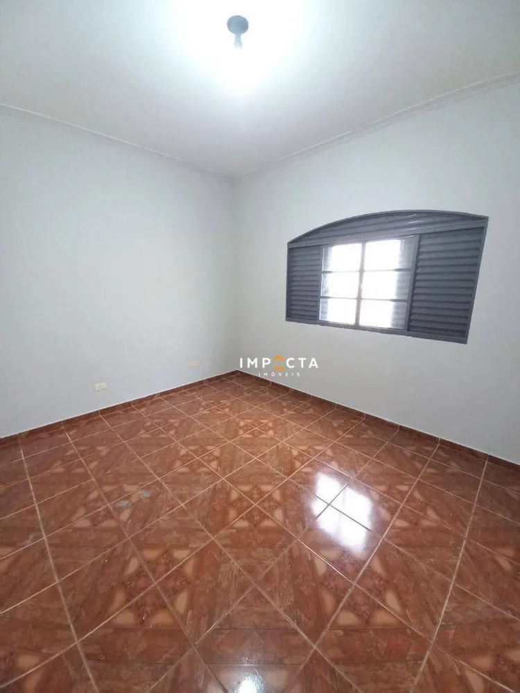 Casa, 4 quartos, 195 m² - Foto 2