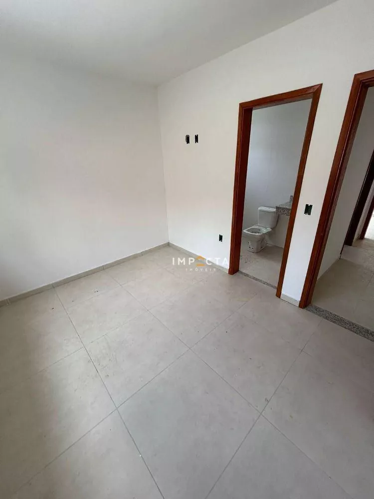 Apartamento à venda com 2 quartos, 60m² - Foto 4