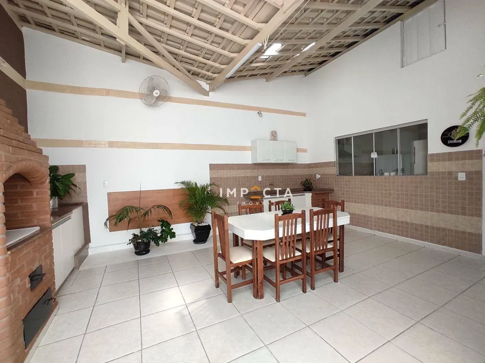 Casa, 3 quartos, 262 m² - Foto 2