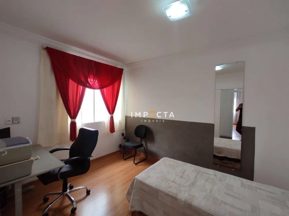 Casa, 3 quartos, 262 m² - Foto 4