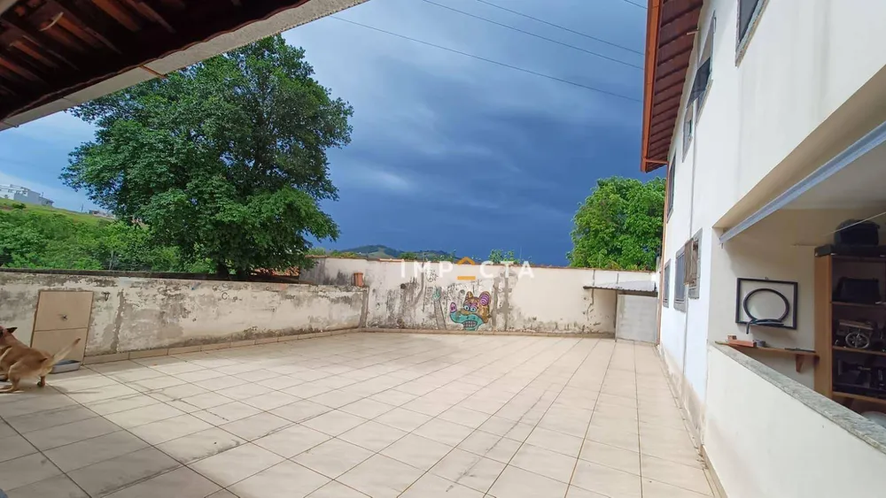 Casa, 4 quartos, 320 m² - Foto 1