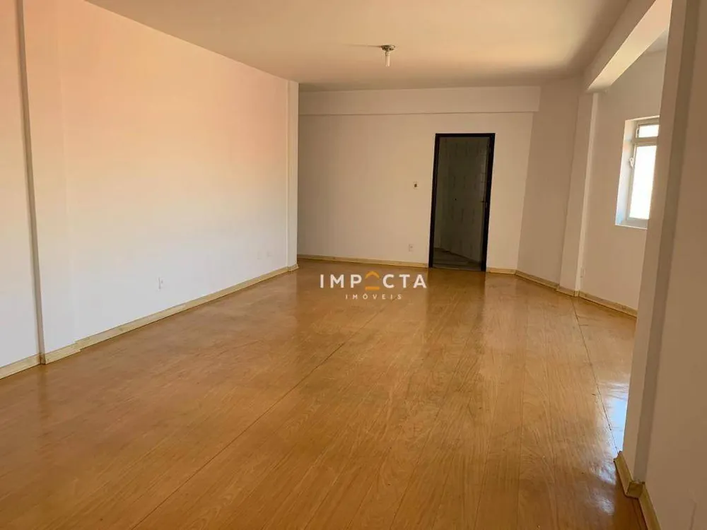 Apartamento, 3 quartos, 143 m² - Foto 2