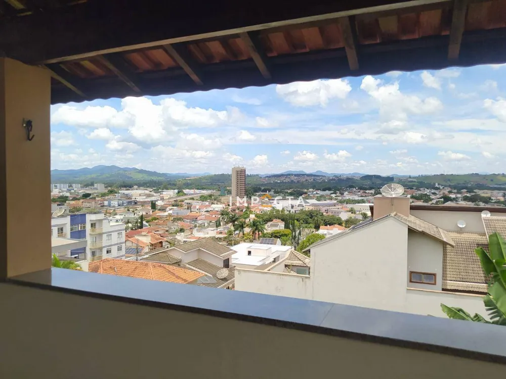 Casa, 5 quartos, 293 m² - Foto 2