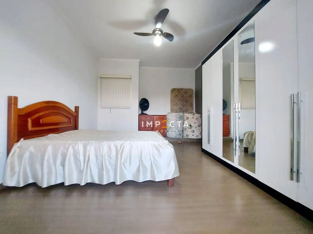 Casa, 4 quartos, 225 m² - Foto 4