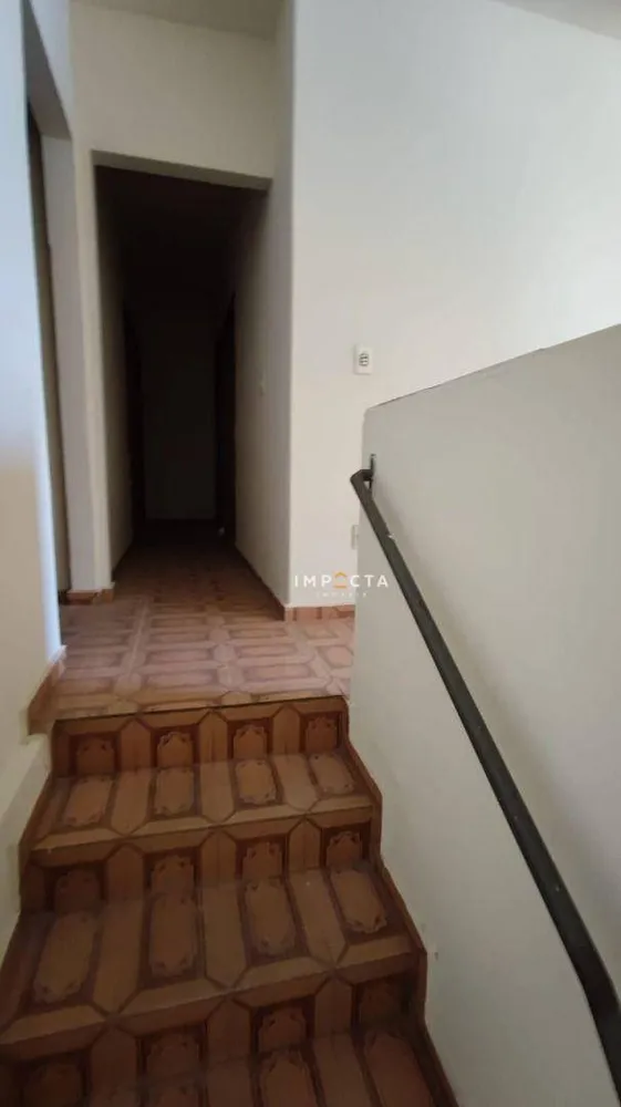Casa, 3 quartos, 209 m² - Foto 2