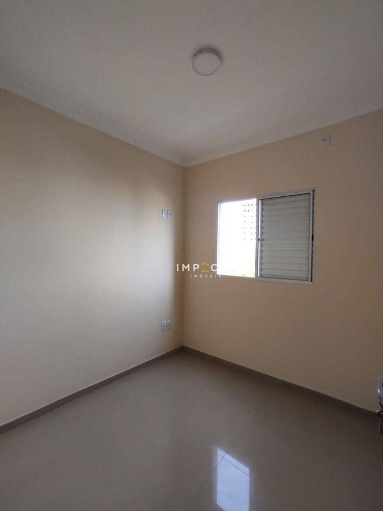 Apartamento à venda com 2 quartos, 75m² - Foto 4
