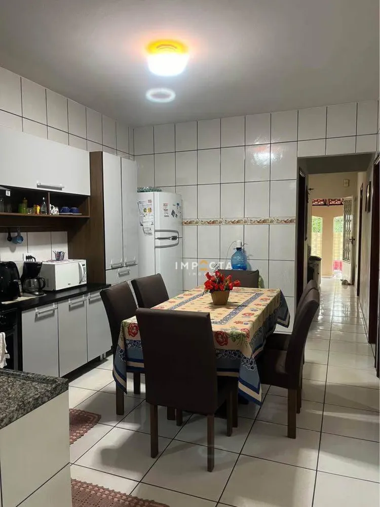 Casa, 3 quartos, 200 m² - Foto 3