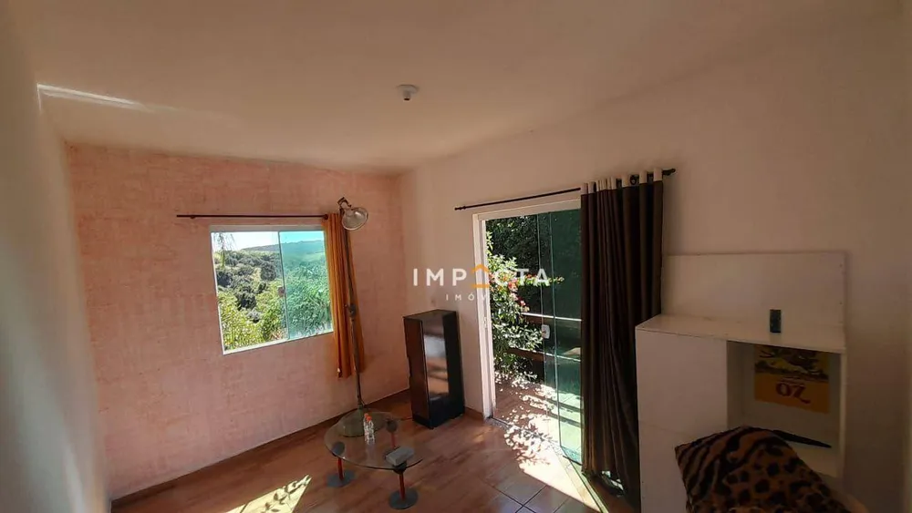 Chácara, 3 quartos, 470 m² - Foto 1