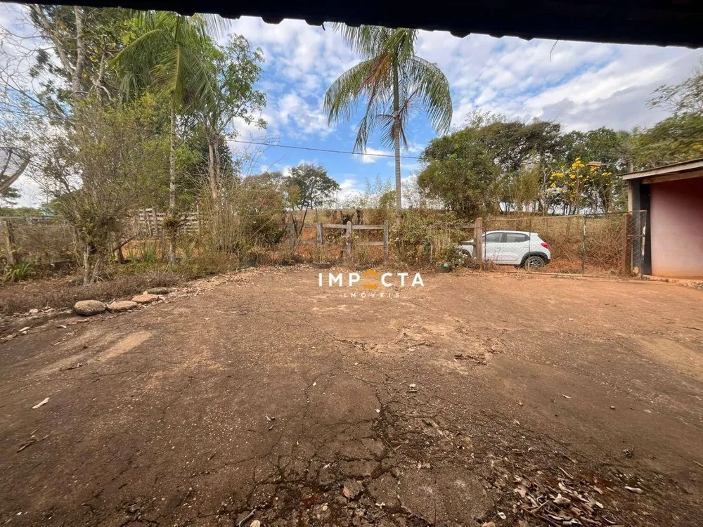 Chácara, 3 quartos, 1103 m² - Foto 2