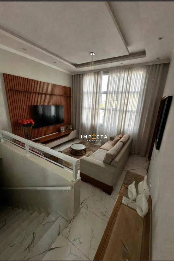 Casa, 3 quartos, 200 m² - Foto 1