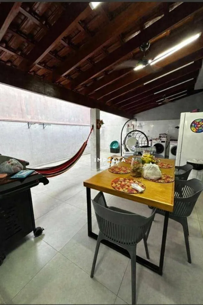 Casa, 3 quartos, 200 m² - Foto 8