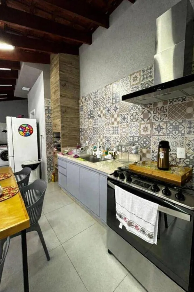 Casa, 3 quartos, 200 m² - Foto 4