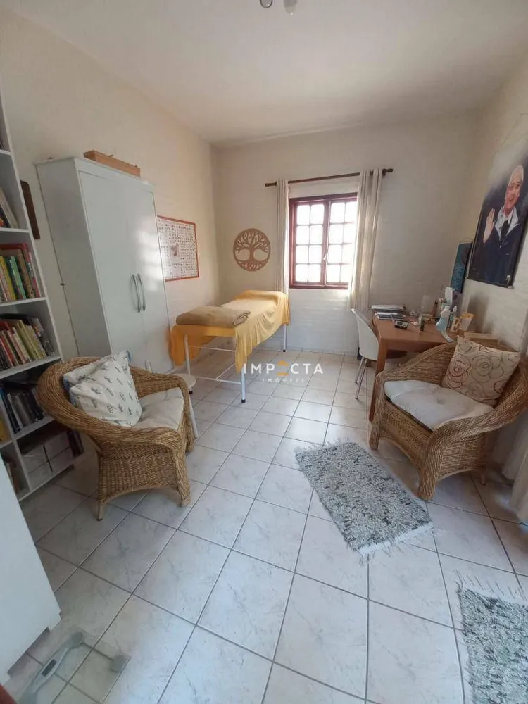 Casa, 3 quartos, 222 m² - Foto 6