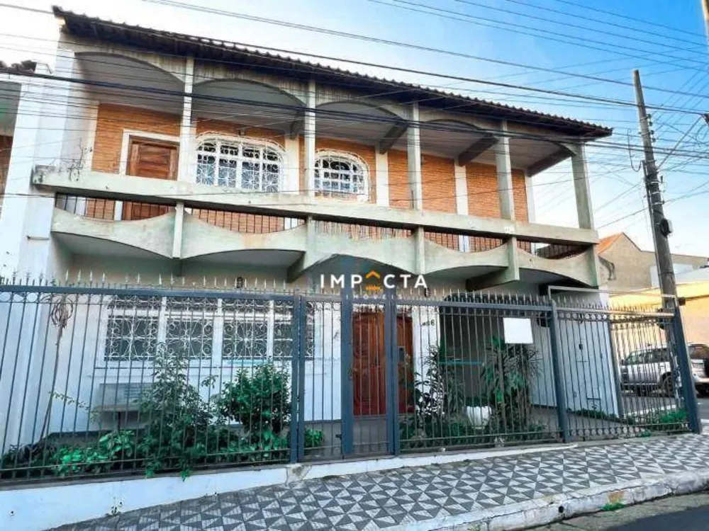 Casa, 4 quartos, 284 m² - Foto 1