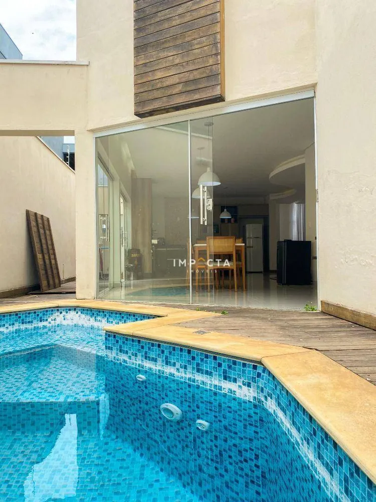 Casa, 3 quartos, 202 m² - Foto 4