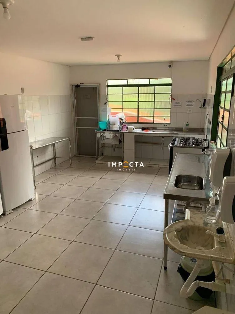 Sítio, 9 quartos, 1750 m² - Foto 4
