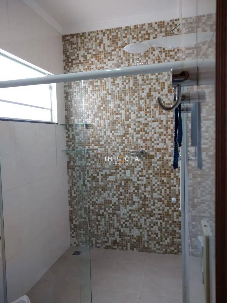 Casa, 3 quartos, 246 m² - Foto 4