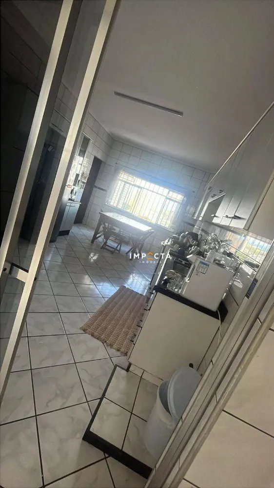 Apartamento, 3 quartos, 225 m² - Foto 3