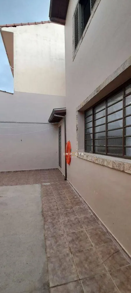 Casa, 4 quartos, 272 m² - Foto 1
