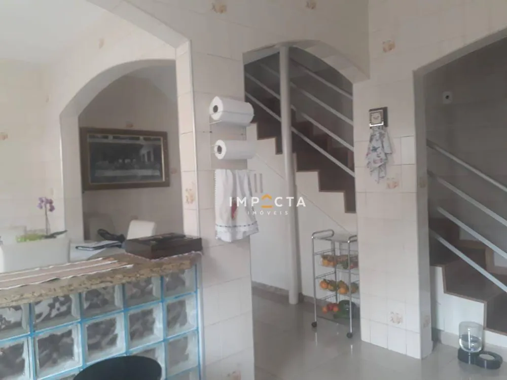 Casa, 3 quartos, 187 m² - Foto 1