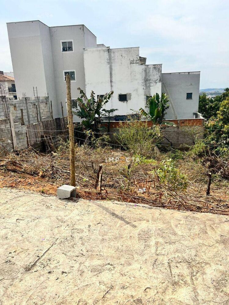 Terreno, 240 m² - Foto 1