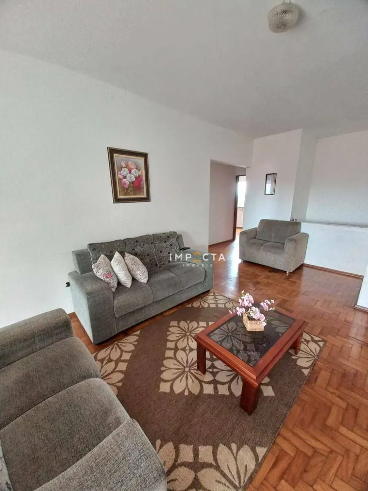 Casa, 3 quartos, 212 m² - Foto 2