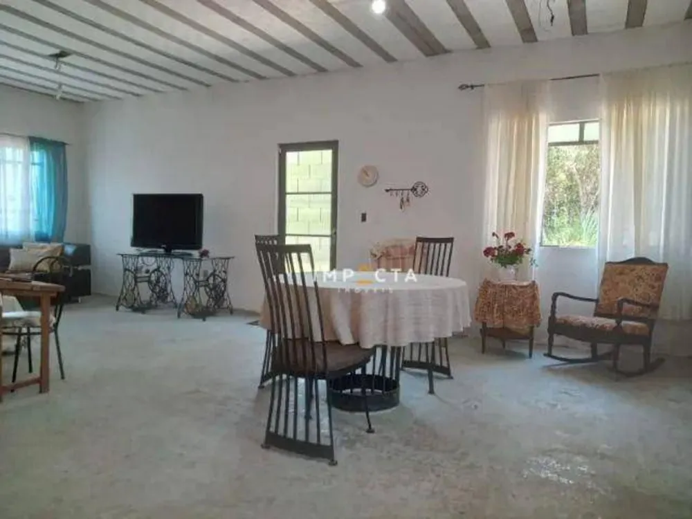 Chácara, 3 quartos, 3100 m² - Foto 1