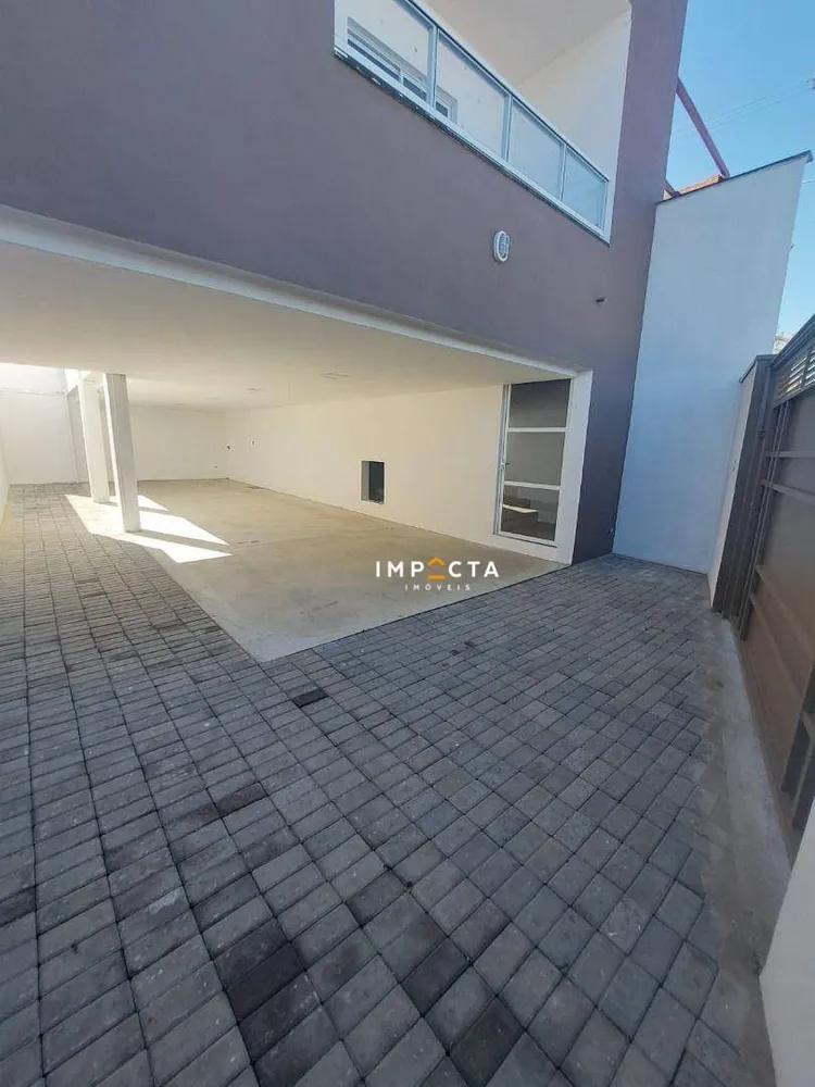 Casa, 3 quartos, 181 m² - Foto 2