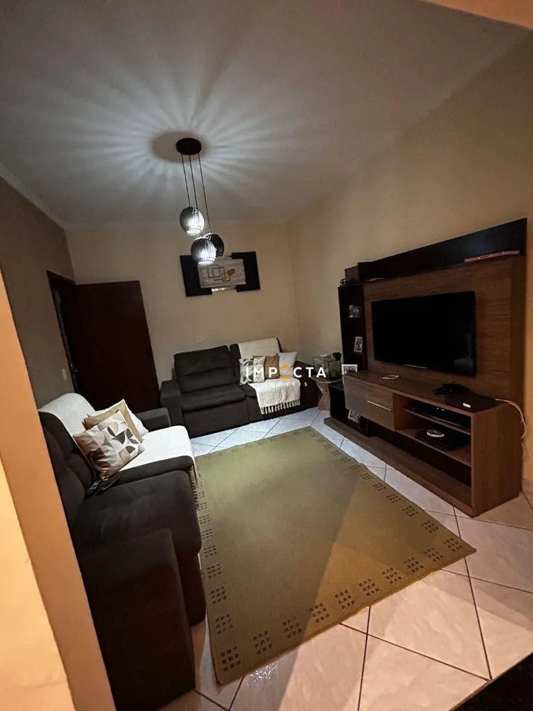 Chácara, 4 quartos, 600 m² - Foto 2