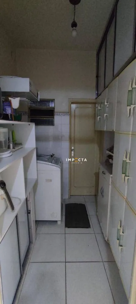 Casa, 6 quartos, 199 m² - Foto 2