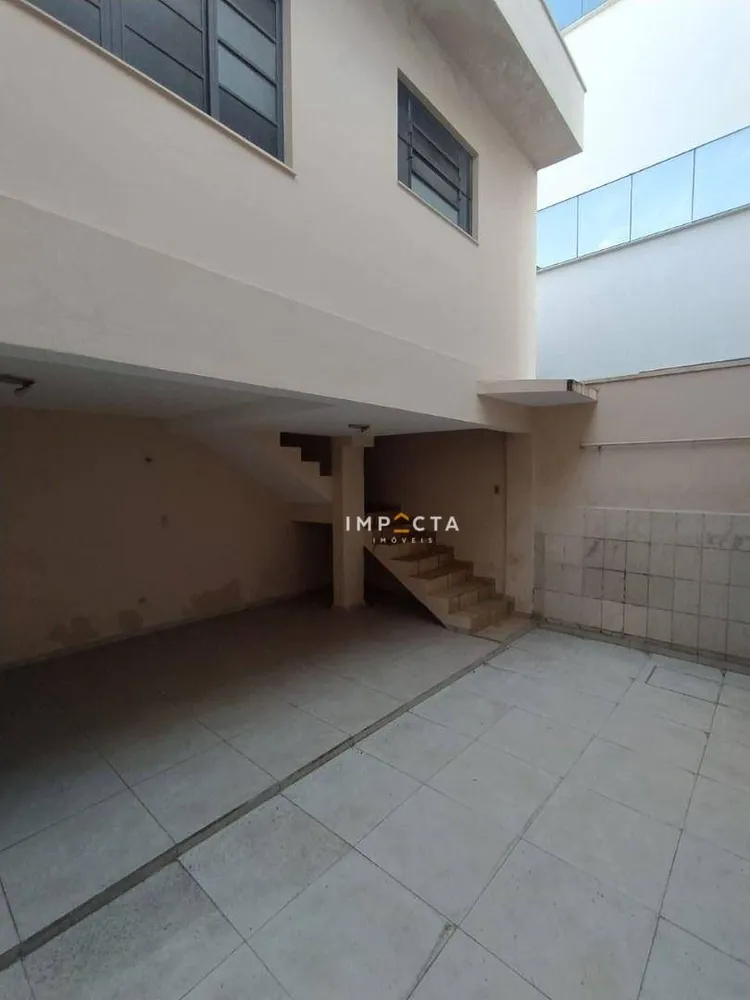 Casa, 2 quartos, 200 m² - Foto 1