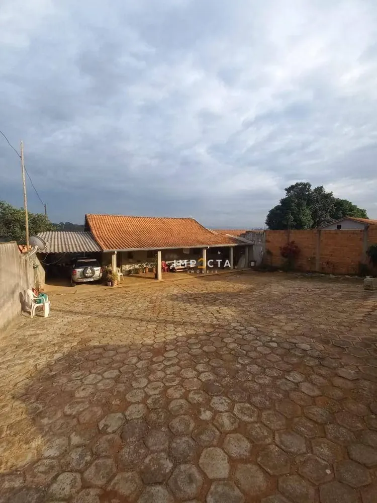 Chácara, 3 quartos, 1500 m² - Foto 1